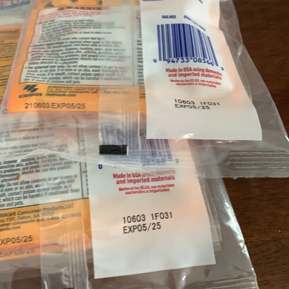 HotHands Hand Warmer Bundle pack. Office use, camping, tailgating. - Picture 13 of 13